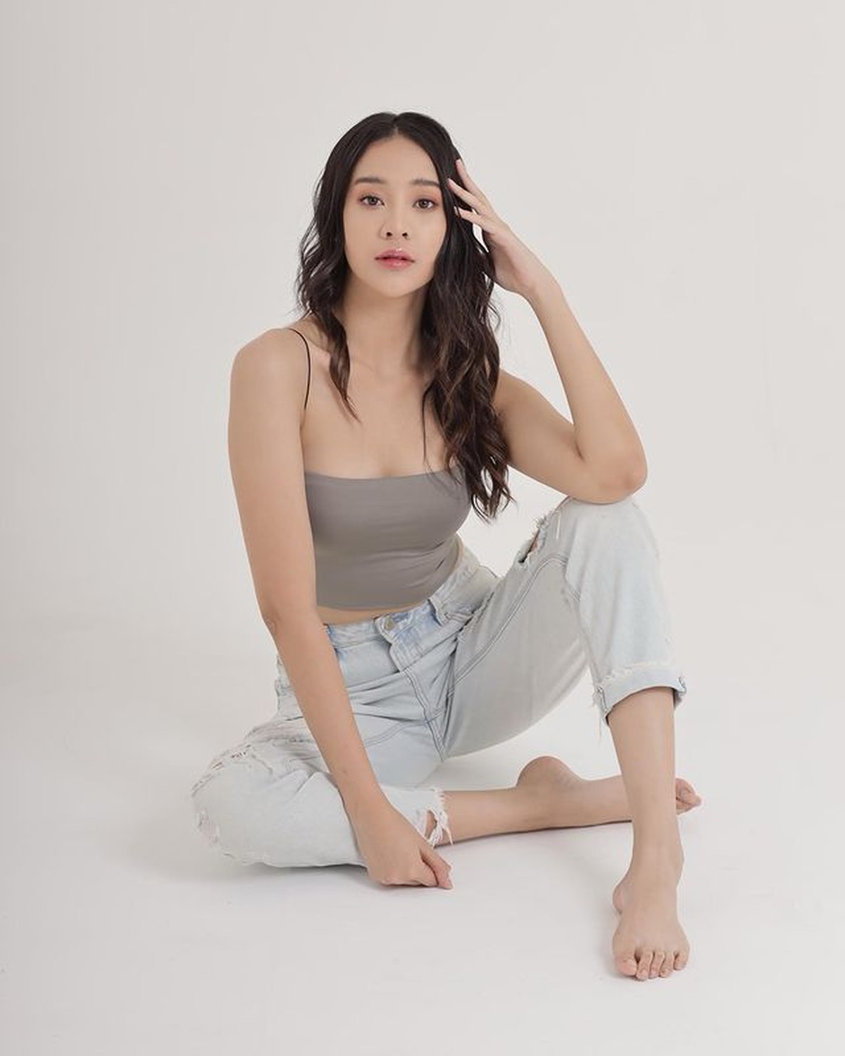 Dulu Anya Geraldine dikenal sebagai selebgram kini ia sukses berakting membintangi series hingga film&period; Yuk intip transformasinya&excl;