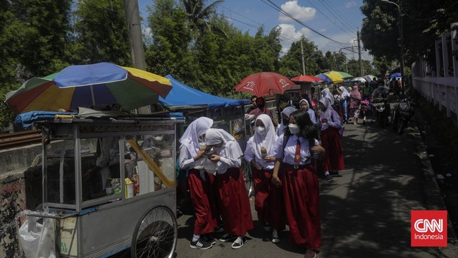 Dinas Pendidikan (Disdik) DKI Jakarta juga menyatakan periode libur sekolah pada lebaran 2022 adalah 29 April hingga 11 Mei.