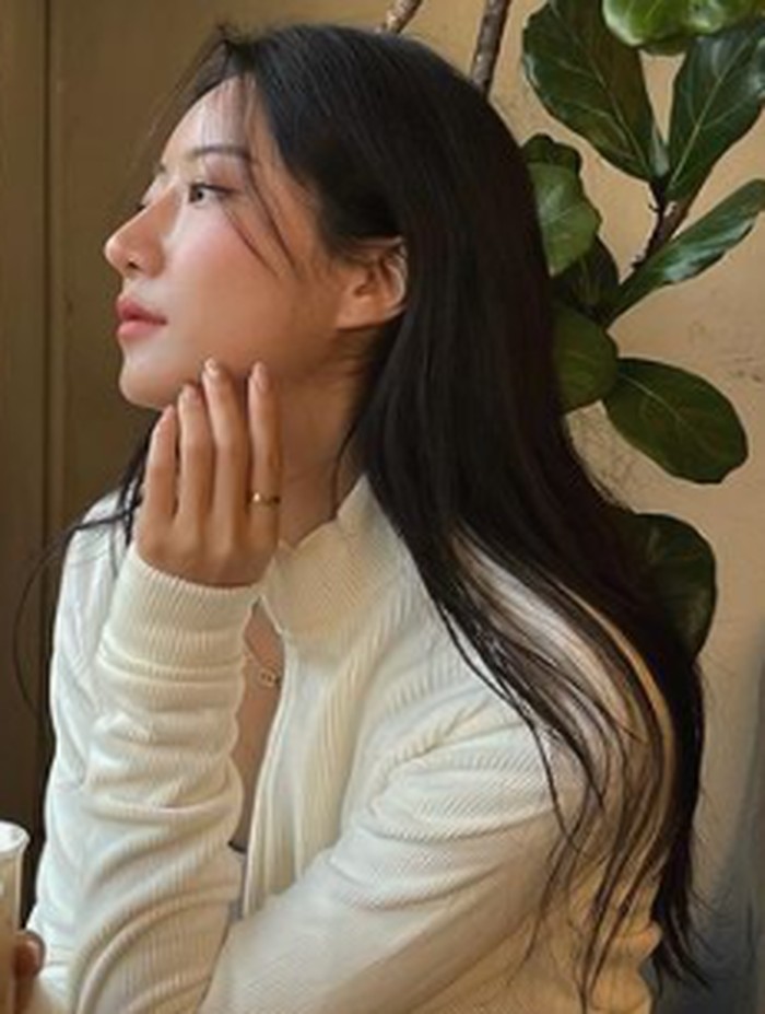 Selain menjadi personal trainer, Ahn Yea Won juga aktif sebagai model sekaligus influencer. Bahkan, ia telah memiliki lebih dari 1 juta pengikut di Instagram, lho!/ foto: instagram.com/yeah.w__