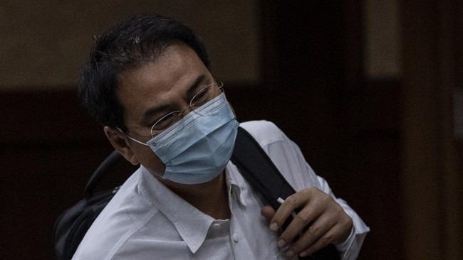 KPK menempatkan mantan Wakil Ketua DPR Azis Syamsuddin di Lembaga Pemasyarakatan Klas I Tangerang. Azis bakal menjalani hukuman 3,5 tahun penjara terkait suap.