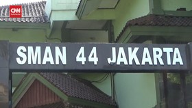 VIDEO: 2 Siswa Positif Covid-19, SMAN 44 Gelar Tes PCR