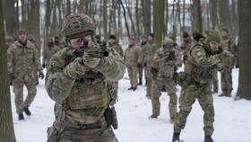 Denmark Bakal Latih Tentara Ukraina