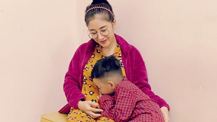 Uut Permatasari hamil anak kedua