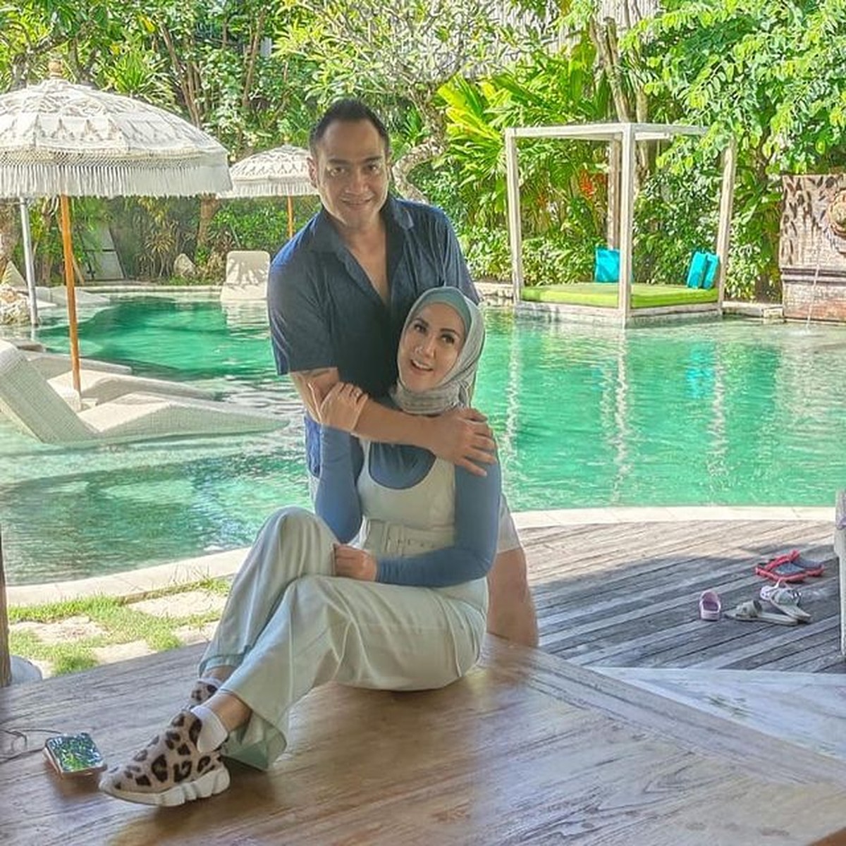 Venna Melinda dan Ferry Irawan pamer kemesraan di Bali sambil urus persiapan pernikahan mereka&period; Yuk intip potretnya&excl;