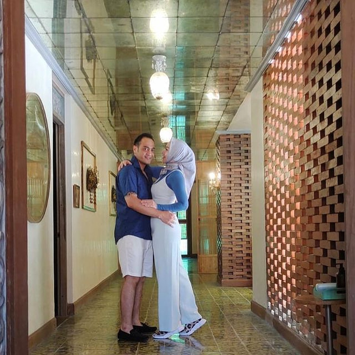 Venna Melinda dan Ferry Irawan pamer kemesraan di Bali sambil urus persiapan pernikahan mereka&period; Yuk intip potretnya&excl;