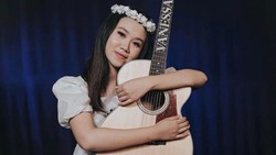 Pamer Mobil Mewah, Mayang Adik Vanessa Angel Kembali Tuai Hujatan