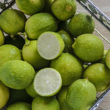 10 Manfaat Jeruk Nipis untuk Kecantikan