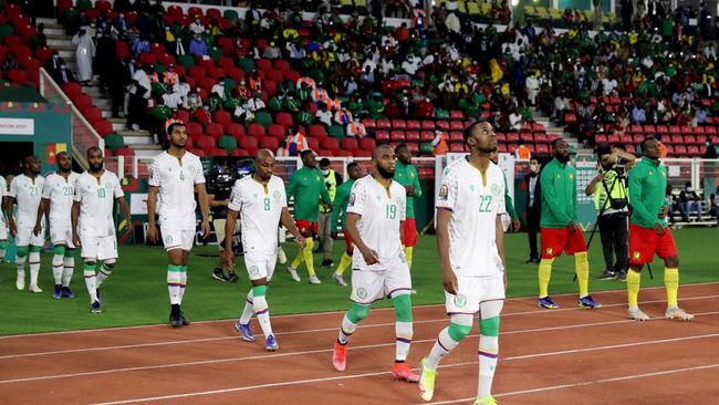 Enam orang penonton dinyatakan tewas dan 40 orang mengalami cedera karena terinjak-injak di laga Kamerun vs Komoro pada babak 16 besar Piala Afrika 2021.