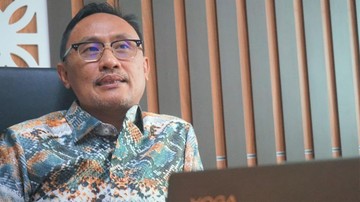 DIDOMINASI WARNA UNGU