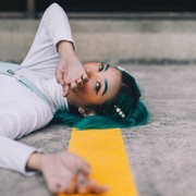 Mandiri dan Nggak Suka Gosip, Kenali 4 Tanda Perempuan Berkepribadian Sigma yang No Drama!