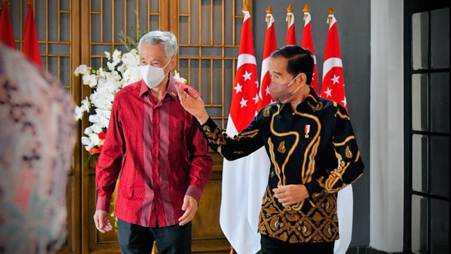 Pemecatan 3 pejabat Partai Komunis China, RI resmi ambil alih FIR Natuna dari Singapura, sampai kabar baik dari WHO meramaikan berita internasional pada Selasa (25/1).
