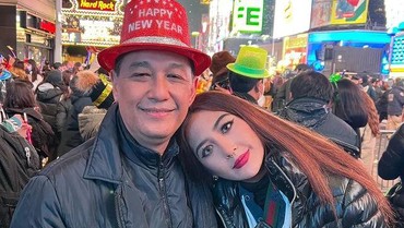 img-title Sambil Menangis, Nurul Arifin Ungkap Penyebab Sang Putri Meninggal Dunia