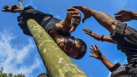 FOTO: Lais, Seni Akrobatik dari Tanah Sunda
