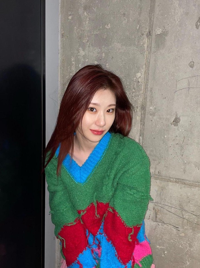 Soal kemampuan menari, sang Main Dancer Chaeryeong tak perlu lagi ya diragukan kemampuannya. Apalagi ITZY adalah girl group yang dikenal memiliki koreo yang cukup sulit./ Foto: Instagram.com/itzy.all.in.us