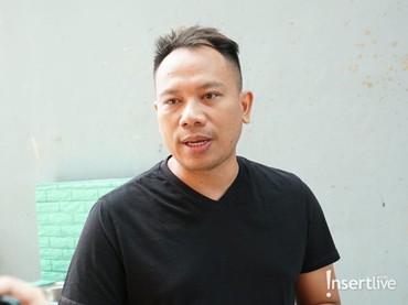 img-title Cerai dari Kalina, Vicky Prasetyo Kini Tekuni Bisnis Bakso