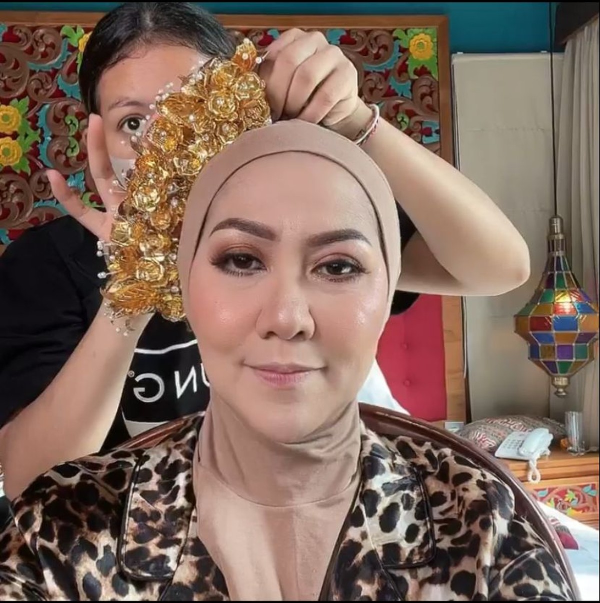 Venna Melinda dan Ferry mengumbar kemesraan mereka saat melakukan persiapan prewedding bikin baper&period; Yuk intip&excl;