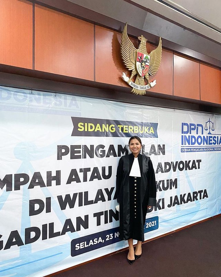 7 Potret Felicia Hutapea Putri Hotman Paris