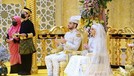 Putri Fadzilah Lubalul Bolkiah&comma; anak Sultan Brunei Darussalam gelar royal wedding mewah 10 hari bertabur berlian&period; Yuk intip&excl;