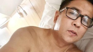7 Potret Terbaru Krisna Mukti Telanjang Dada yang Dituding Gay ...