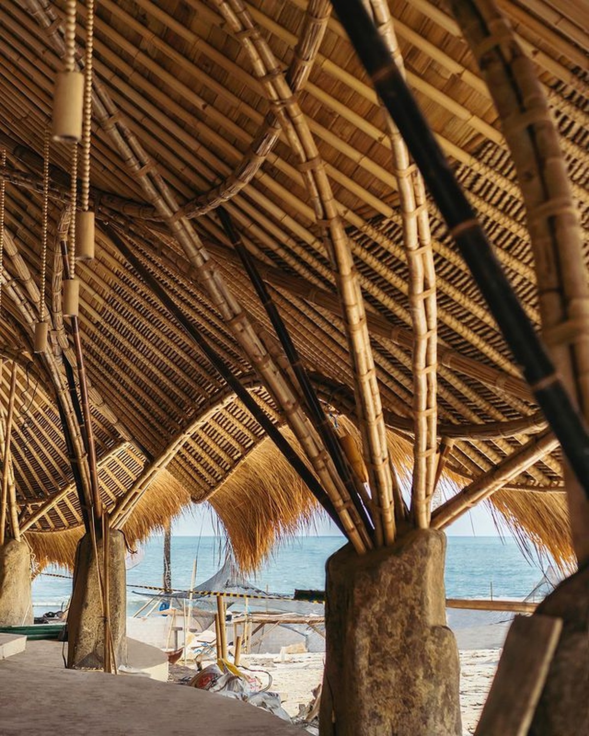 Raffi Ahmad dan Nagita kembali mengembangkan bisnis mereka membangun beach club di Bali&period; Yuk intip potretnya&excl;