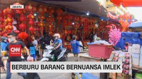 VIDEO: Berburu Barang Bernuansa Imlek