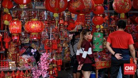 Bisnis Pernak-pernik Glodok Menggeliat Berkat Imlek