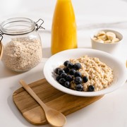 Biji Ini Bisa Jadi Topping Oatmeal Terlezat dan Terbaik untuk Program Penurunan Berat Badan, Menurut Ahli Diet!