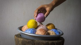 FOTO: Geliat Tenun Ikat Tanimbar Maluku