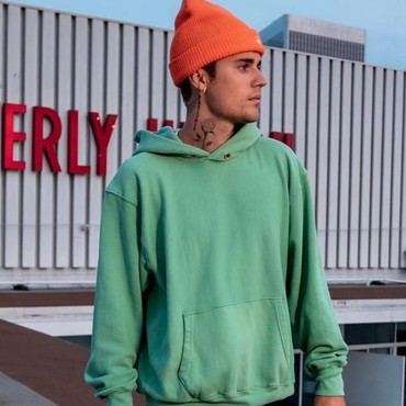 Justin Bieber Lanjutkan Tur Usai Sembuh dari Kelumpuhan Wajah