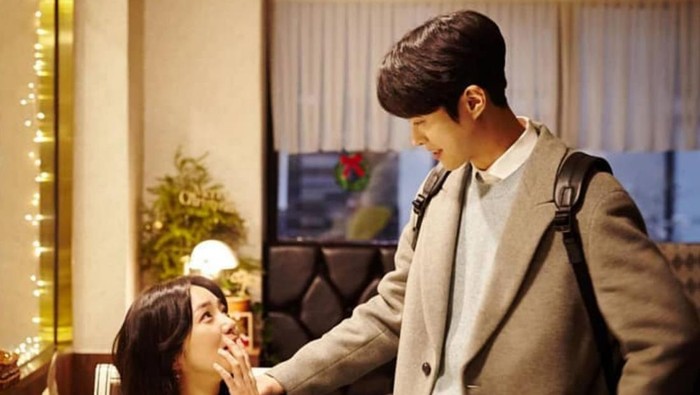Kisah cinta Gong Myung dan Chae Soo Bin dalam sederet musik video di album terbaru KYUHYUN (Foto: instagram.com/superjunior)