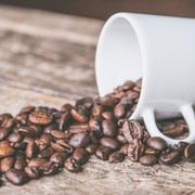 5 Alasan Kenapa Kopi Lebih Baik Diminum pada Pagi Hari Dibanding Teh