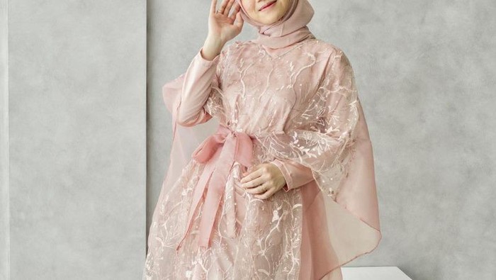 BeauPicks: Tampil Stylish dengan Outfit Kondangan Hijab Material Tulle dan Organza