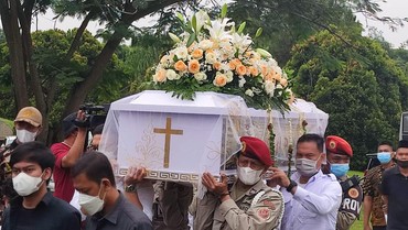 Ini 4 Barang Kesukaan Putri Nurul Arifin yang Dimasukkan ke Dalam Peti