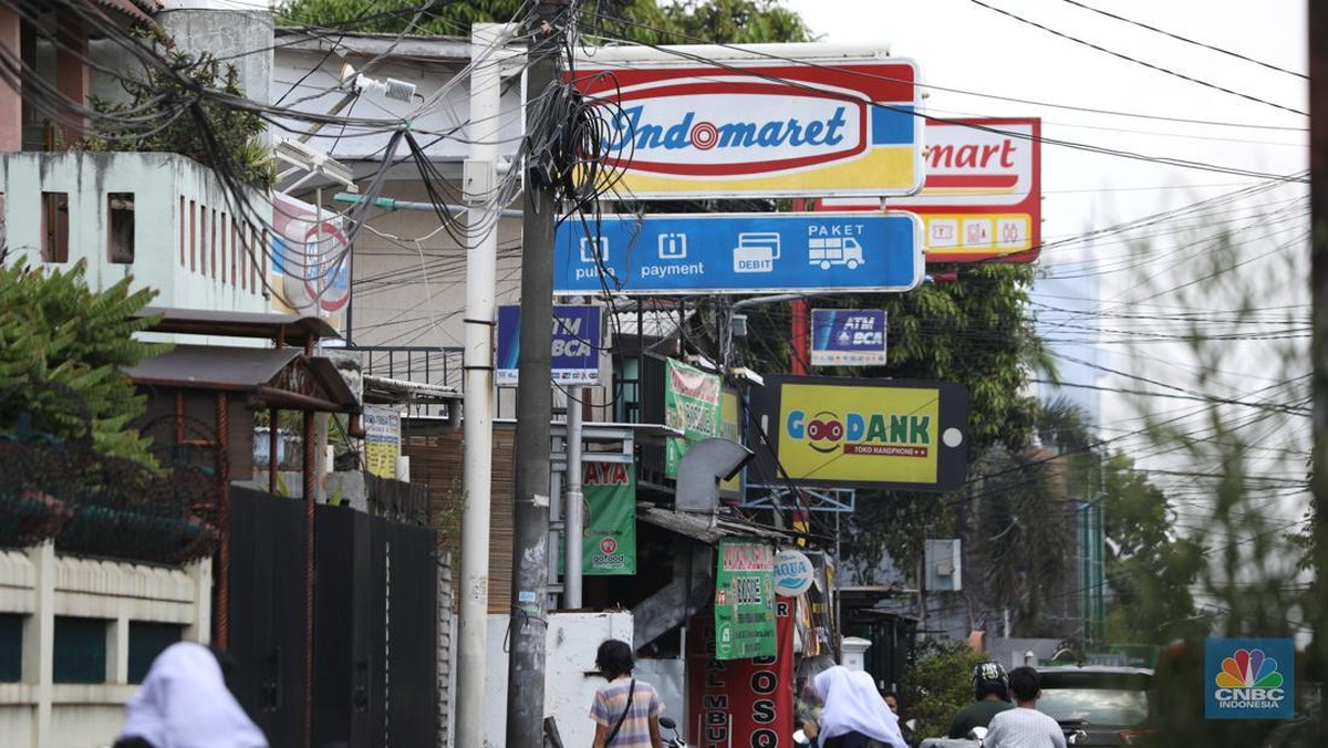 Jangan Kaget! Di sini Tak Ada Alfamart-Indomaret, Ini Penggantinya