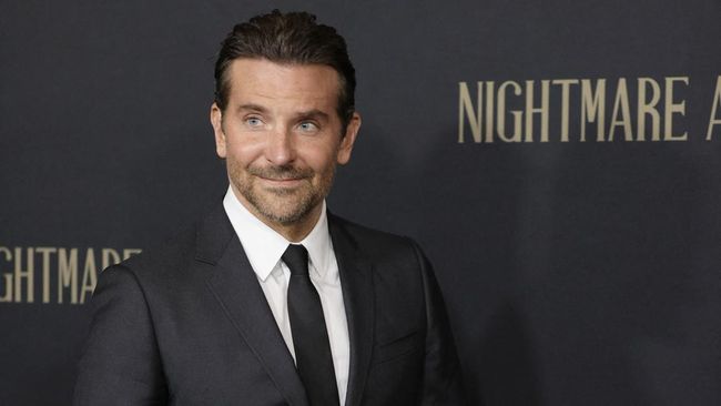 Bradley Cooper Akui Hampir Pensiun Akting