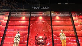 Moncler Setop Pakai Bulu Binatang Mulai 2023
