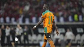 Meme Lucu Man Utd di Balik Kegagalan Penalti Bailly di Piala Afrika