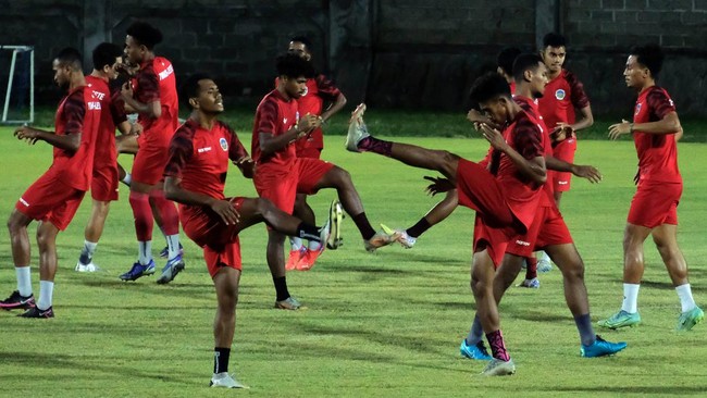 Pelatih Indonesia, Emral Abus, berpotensi mencetak sebuah sejarah besar bersama Timnas Timor Leste dalam ajang SEA Games.