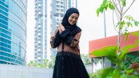 7 Potret Jihan Salsabila, Istri Ustaz Syam yang Kini Tengah Hamil Muda
