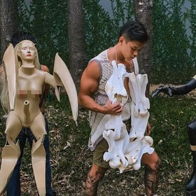 Tas dari Tulang Manusia? Berikut 3 Aksi Kontroversial dari Arnold Putra