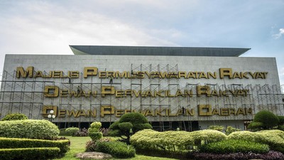img-title Formappi soal Kerja Legislasi: DPR Wakil Partai Politik, Bukan Rakyat