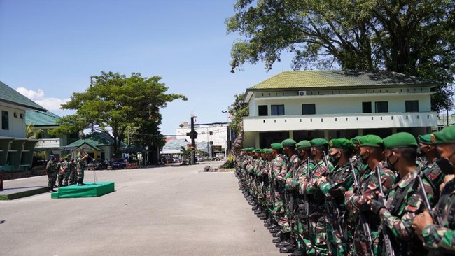 Rencana penambahan komando daerah militer (kodam) di tiap provinsi menuai kritik. Saat ini, rencana itu masih berproses di Mabes TNI.