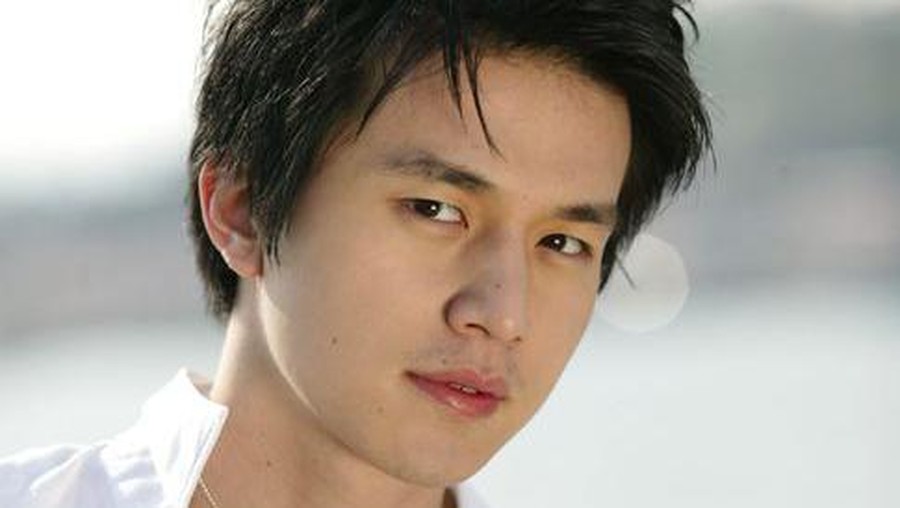 Lee Dong Wook di Land of Wine