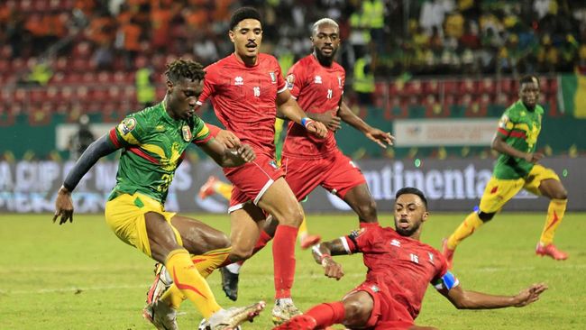 Equatorial Guinea lolos ke babak selanjutnya usai menang adu penalti 6-5 (0-0) atas Mali pada babak 16 besar Piala Afrika.