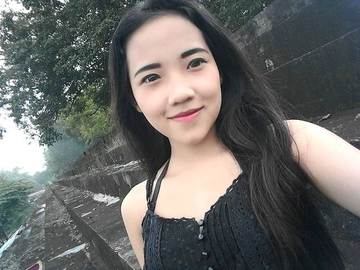 DJ Indah Cleo asal Bukittinggi menjadi perbincangan publik karena jadi korban tewas bentrokan di Sorong&period; Yuk intip potretnya&excl;