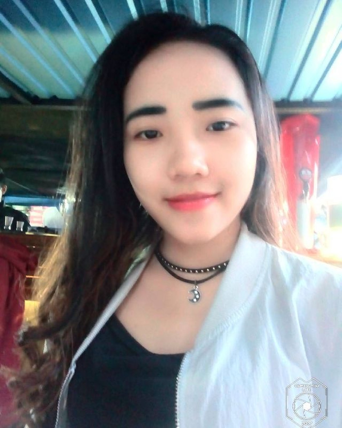 DJ Indah Cleo asal Bukittinggi menjadi perbincangan publik karena jadi korban tewas bentrokan di Sorong&period; Yuk intip potretnya&excl;