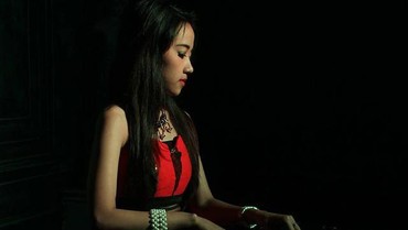 Pesan Terakhir DJ Indah Cleo Korban Tewas Bentrokan di Sorong