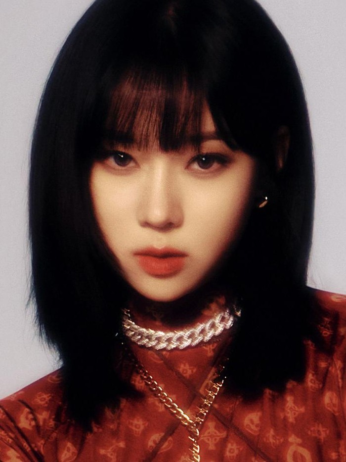 Sang maknae atau member termuda, ada Winter aespa yang juga bergabung dalam super grup Girls On Top. Walaupun tergolong masih sangat muda, kemampuan Winter juga juga tidak kalah memukau dari para seniornya./ Foto: Instagram.com/girlsontop_sm