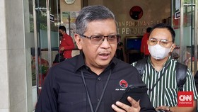 PDIP Sentil Balik Anies soal Tukang Joging, Singgung Politik Identitas