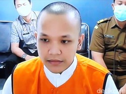 Momen Sopir Vanessa Angel Jalani Sidang Perdana